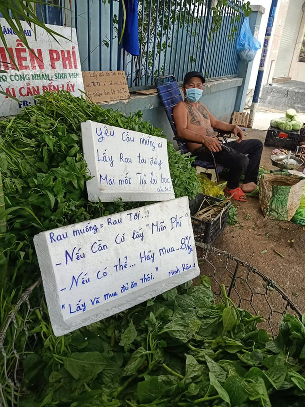 Sinh viên nghèo cầm 4.000 đồng đi mua rau, quyết định của anh Minh Râu ...