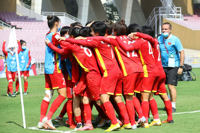  Đội tuyển nữ Việt Nam ẵm trọn cơn mưa tiền thưởng sau khi giành vé vào World Cup: Tính sơ sơ đã 6 tỷ đồng tiền thưởng nóng!  - Ảnh 1.