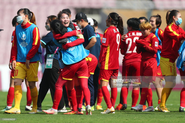  Đội tuyển nữ Việt Nam ẵm trọn cơn mưa tiền thưởng sau khi giành vé vào World Cup: Tính sơ sơ đã 6 tỷ đồng tiền thưởng nóng!  - Ảnh 2.