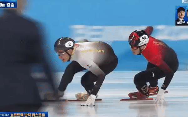  Môn thi Olympic khiến Trung Quốc bị tố liên hoàn đòn bẩn: Từ khúc xương tới lưỡi dao - Ảnh 7.