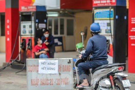     Hang the sign running out of fuel, when will the administration be fined, when will the action be taken?  - Photo 2.