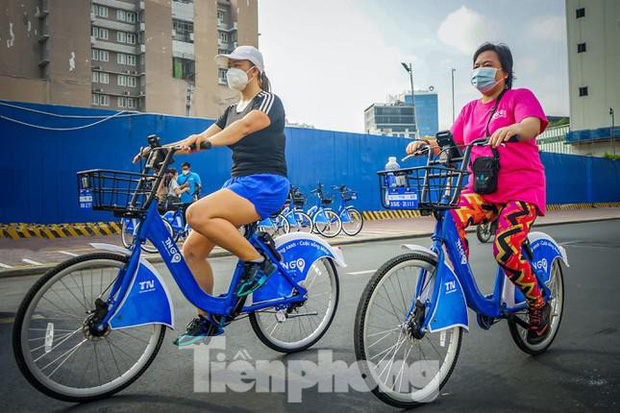 Hanoi arranges over 400 public bicycle points to serve people - Photo 2.