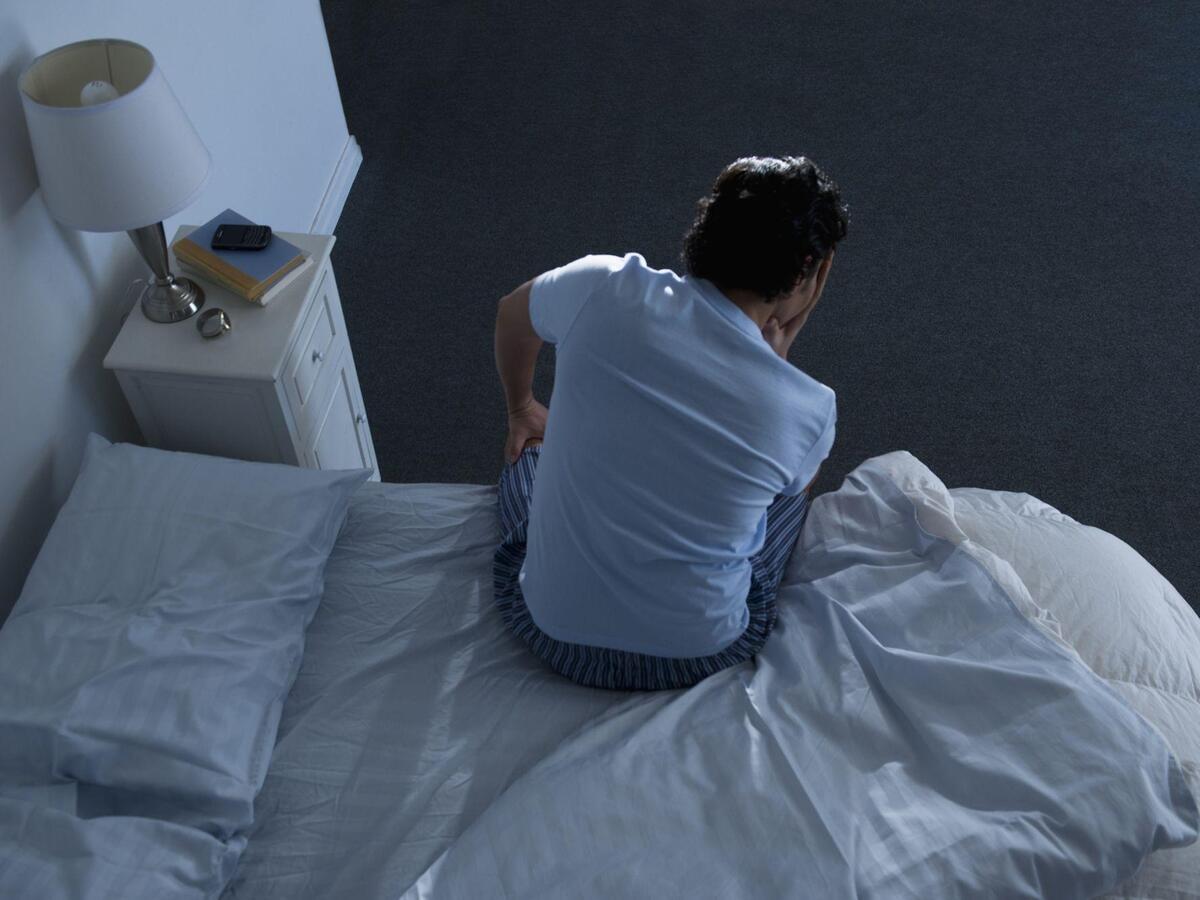 Đàn ông thấy đổ mồ hôi nhiều bất thường cẩn thận 7 bệnh lý nghiêm trọng: Nếu kèm theo bị tê liệt 1 chi phải gọi cấp cứu ngay - Ảnh 1.