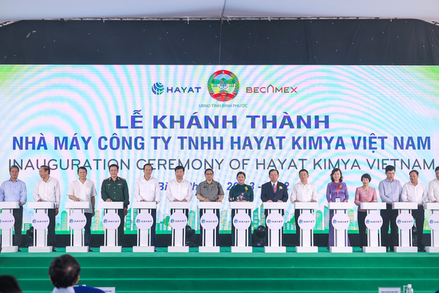 Thủ tướng đề nghị các nhà đầu tư nâng tỷ lệ nội địa hóa, cùng Việt Nam xây dựng nền kinh tế độc lập, tự chủ - Ảnh 9.