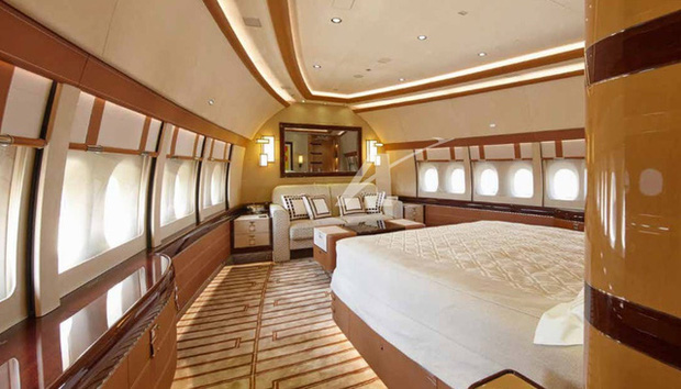   Stunned with aircraft interiors like a gilded palace, rich people spend billions just to enjoy for 1 hour - Photo 3.