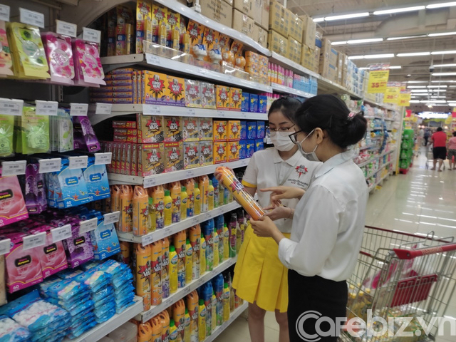 Công ty sản xuất bình xịt côn trùng Jumbo Vape nhà ai cũng sắm: Bán sản phẩm vài chục ngàn đồng, kiếm doanh thu 1.000 tỷ đồng - Ảnh 2. Công ty sản xuất bình xịt côn trùng Jumbo Vape nhà ai cũng sắm: Bán sản phẩm vài chục ngàn đồng, kiếm doanh thu 1.000 tỷ đồng - Ảnh 2.