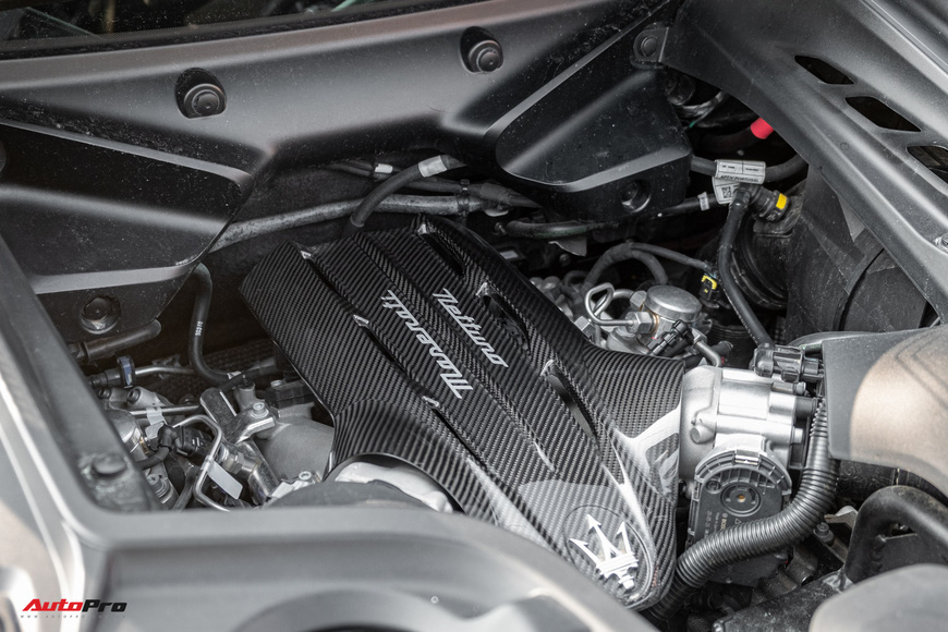 Đại gia Tây Ninh mang siêu xe Maserati MC20 đi mạ vàng: Chi phí hơn 2 tỷ đồng, 1.000 giờ thi công, độc nhất thế giới - Ảnh 18.