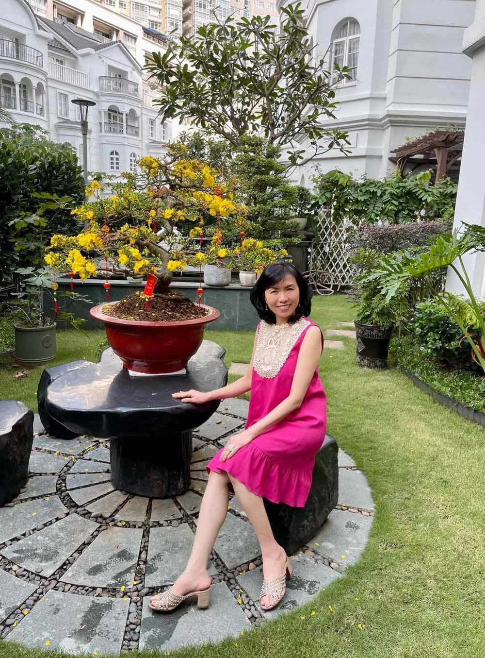  Khoảnh khắc bên gia đình của ông Hồ Nhân: Đi nước ngoài du lịch, chiều vợ con hết mực - Ảnh 5.