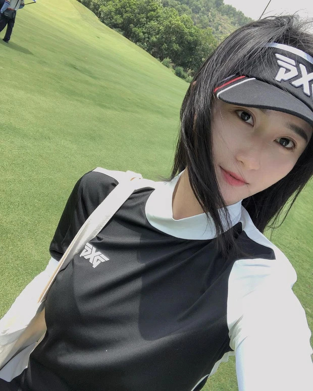 Điểm mặt loạt người đẹp nhiều năm nay chăm chỉ tập Golf, từ BTV truyền hình đến cái tên từng gây “thị phi” giờ nhìn cứ như Golf thủ - Ảnh 6. Điểm mặt loạt người đẹp nhiều năm nay chăm chỉ tập Golf, từ BTV truyền hình đến cái tên từng gây “thị phi” giờ nhìn cứ như Golf thủ - Ảnh 6.