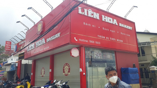 A series of tourists and athletes were hospitalized after eating Lien Hoa bread - Photo 2.
