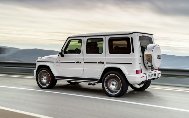Mercedes-AMG G63 có gì mà kiều nữ, đại gia nào cũng mê mệt? - Ảnh 3. Mercedes-AMG G63 có gì mà kiều nữ, đại gia nào cũng mê mệt? - Ảnh 3.