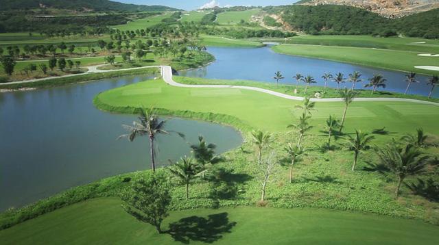 Why invest in many beautiful golf courses, but billionaire Pham Nhat Vuong finds golf a difficult subject?  - Photo 5.