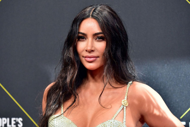 Ngôi sao tai tiếng Kim Kardashian trở thành tỷ phú đô la: Kiếm tiền ngay cả trong những tình huống khủng hoảng! - Ảnh 1.