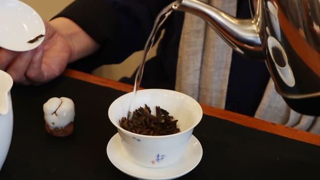 Đột nhập giới thượng lưu Trung Quốc: Một ly trà trị giá lên tới gần trăm triệu đồng, điều gì khiến các đại gia chịu chi đến vậy? - Ảnh 4.