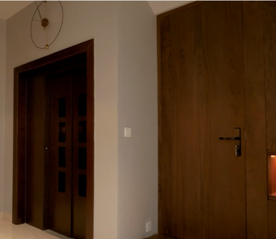 Chi 45 tỷ xây căn biệt thự gỗ óc chó 260m2 lớn nhất khu Park City chỉ để dành cho… cô giúp việc - Ảnh 13. Chi 45 tỷ xây căn biệt thự gỗ óc chó 260m2 lớn nhất khu Park City chỉ để dành cho… cô giúp việc - Ảnh 13.
