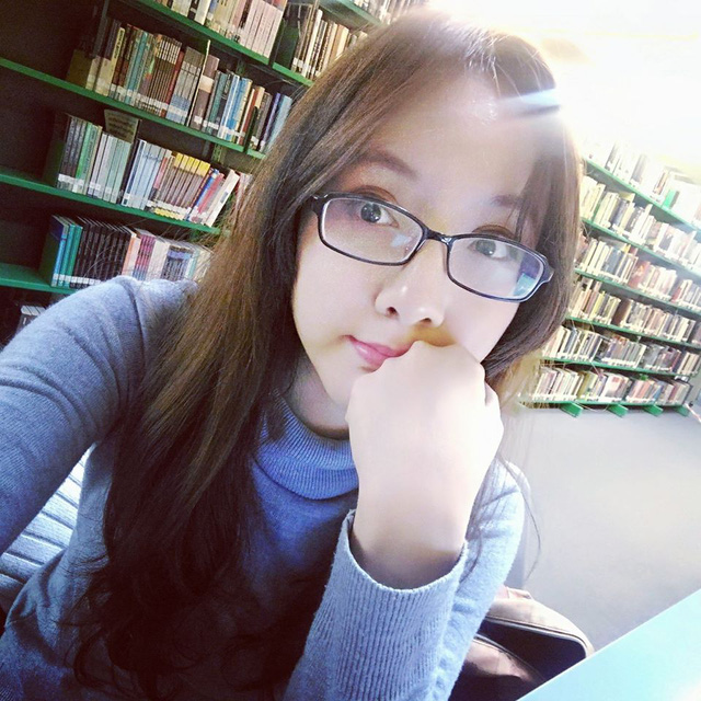 BTV Hoài Anh còn có một cô em gái y hệt mình, kín tiếng bậc nhất, nhan sắc không phải dạng vừa - Ảnh 4. BTV Hoài Anh còn có một cô em gái y hệt mình, kín tiếng bậc nhất, nhan sắc không phải dạng vừa - Ảnh 4.