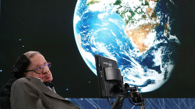 How scary are Stephen Hawking's doomsday predictions?  - Photo 4.