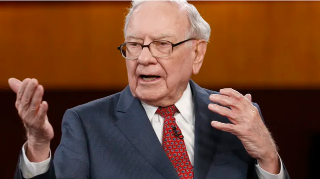  Thay vì đầu tư thêm cổ phiếu tỷ phú Warren Buffett lại có quyết định táo bạo - giữ khối tiền mặt khổng lồ 144 tỷ USD với lý do khiến ai cũng phải trầm trồ, thán phục: Quả là gừng càng già càng cay  - Ảnh 2.