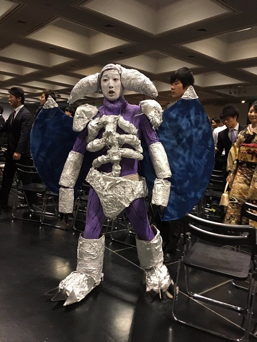   The Japanese graduation ceremony allows students to transform into anything, the results are breathtaking - Photo 8.