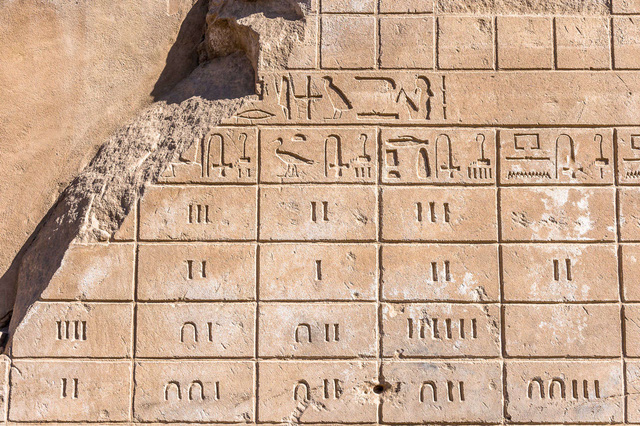  Một nhà toán học vừa giải được câu đố Ai Cập có tuổi đời 4.000 năm  - Ảnh 2.