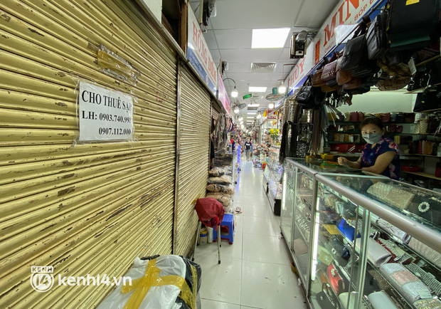 Chợ bán sỉ lớn nhất Sài Gòn ế ẩm sau Tết, nhiều tiểu thương ngậm ngùi sang nhượng hoặc cho thuê sạp - Ảnh 11.