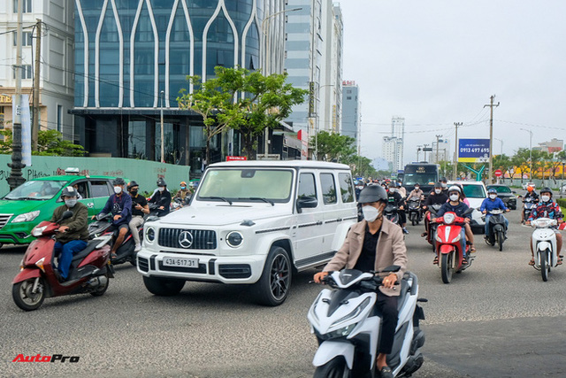 Đi tìm hiểu dàn siêu xe gần 300 tỷ đồng của bạn đại gia Hoàng Kim Khánh: Toàn hàng hiếm tại Việt Nam, giá thấp nhất hơn 8 tỷ đồng - Ảnh 28.