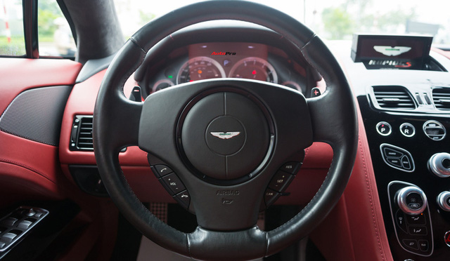 Hàng hiếm Aston Martin Rapide S được bán lại với thông tin shock: Xe mới 20 tỷ, giờ bán lại hơn 5 tỷ - Ảnh 17.