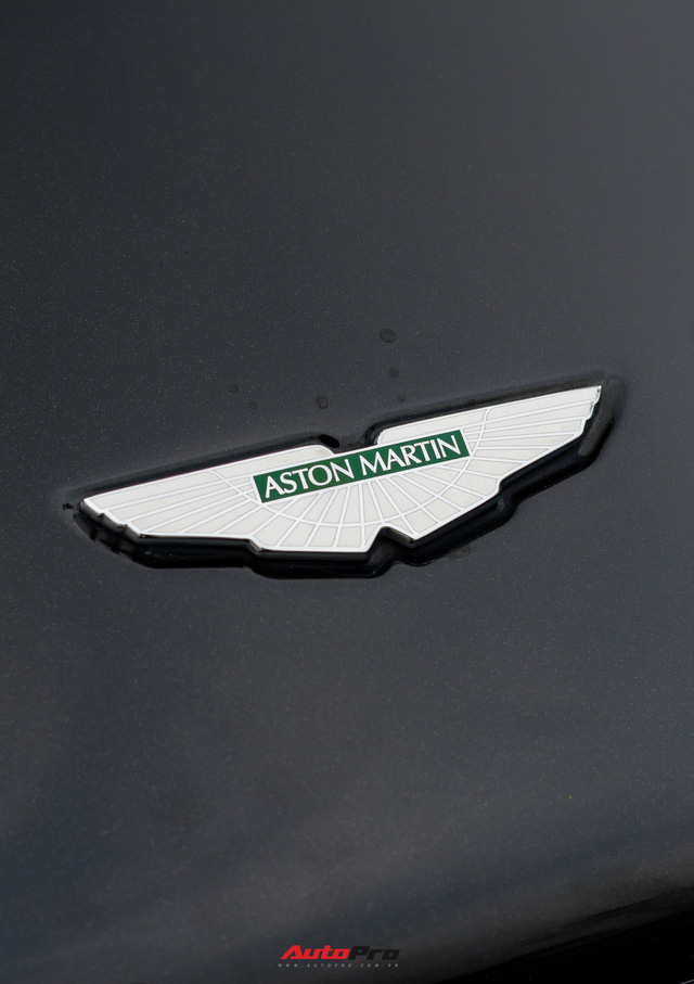 Hàng hiếm Aston Martin Rapide S được bán lại với thông tin shock: Xe mới 20 tỷ, giờ bán lại hơn 5 tỷ - Ảnh 9.