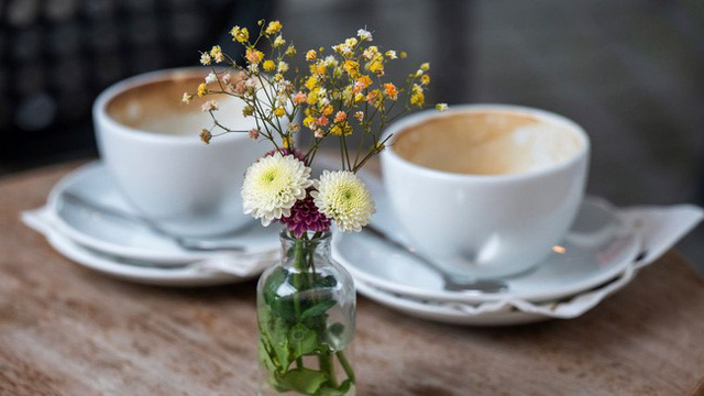 Surprised with the number of cups of coffee should drink each day to live longer: Regular coffee drinkers are 64% less likely to die early than not drinking - Photo 1.