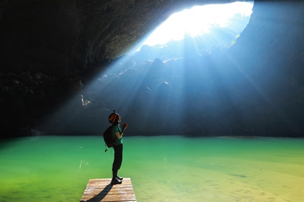 Close-up of the world's largest cave exploration tour in Vietnam: Sell out tickets all year in advance, must have abundant physical strength and it is important to have….  money - Photo 5.