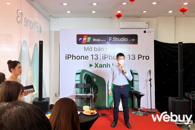 iPhone 13 Series Green version officially opened for sale in Vietnam - Photo 3.