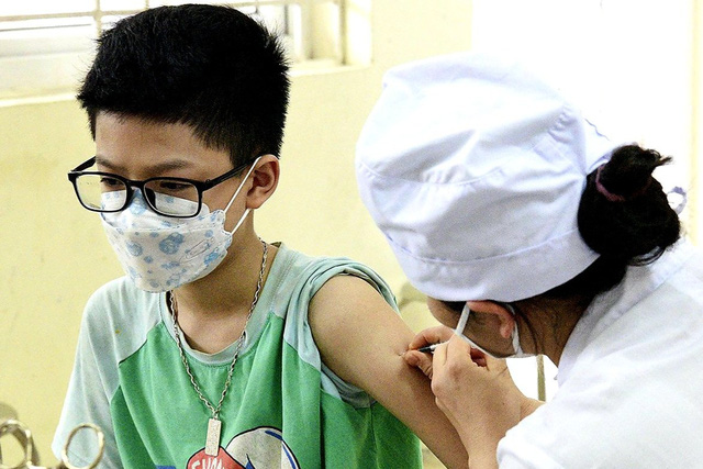 Hanoi simultaneously vaccinated children from 5 to under 12 years old with COVID-19 vaccine - Photo 1.