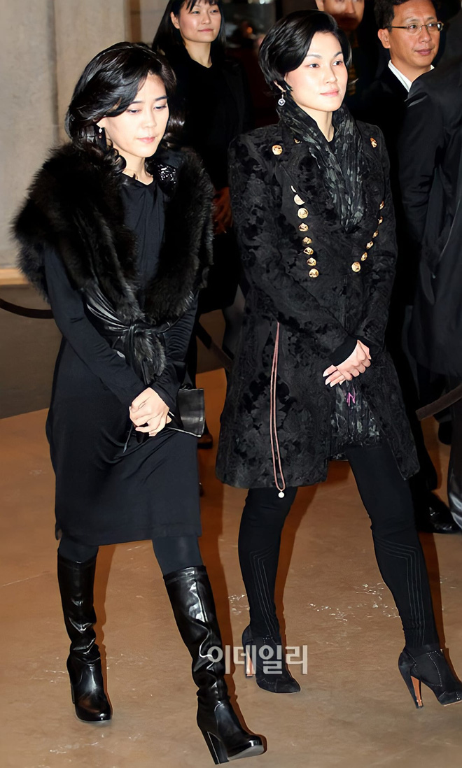 Hai nữ cường tỷ đô của gia tộc Samsung ở tuổi 50: Phong cách ăn vận thượng lưu, thần thái quyền uy, mỗi lần xuất hiện đều như sải bước trên sàn runway hàng hiệu - Ảnh 19.