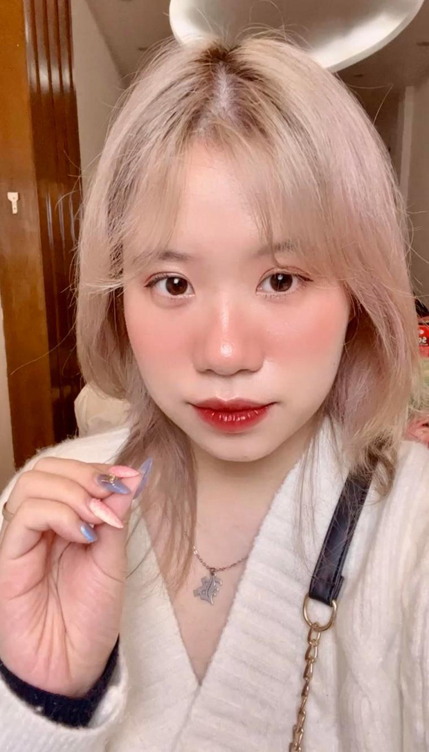Loạt idol tóp tóp đã triệu follow còn học giỏi: Người đỗ đại học top đầu thế giới, người thủ khoa đầu ra Ngoại giao - Ảnh 12. Loạt idol tóp tóp đã triệu follow còn học giỏi: Người đỗ đại học top đầu thế giới, người thủ khoa đầu ra Ngoại giao - Ảnh 12.