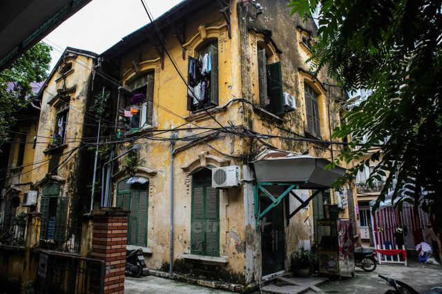 Cận cảnh một trong 600 căn biệt thự cổ được bán ở Hà Nội: Nửa tỷ một mét vuông, 7 phòng ngủ, mặt tiền đắc địa - Ảnh 10.