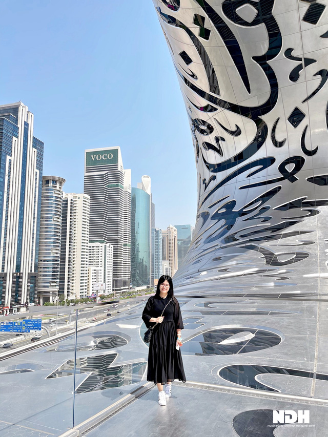 Du khách Việt kể trải nghiệm choáng ngợp trong Bảo tàng Tương lai ở Dubai - Ảnh 2.