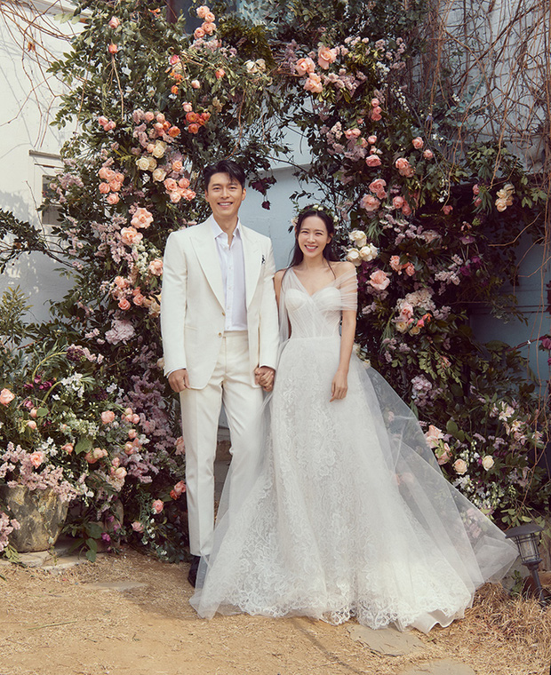   Only now has the close-up clip of Hyun Bin and Son Ye Jin revealed entering the aisle: I can see the real expressions of the bride and groom, oh my god!  - Photo 4.