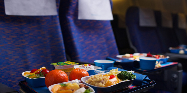   If you don't want to protest on a plane, don't eat these dishes: Experts recommend - Photo 4.