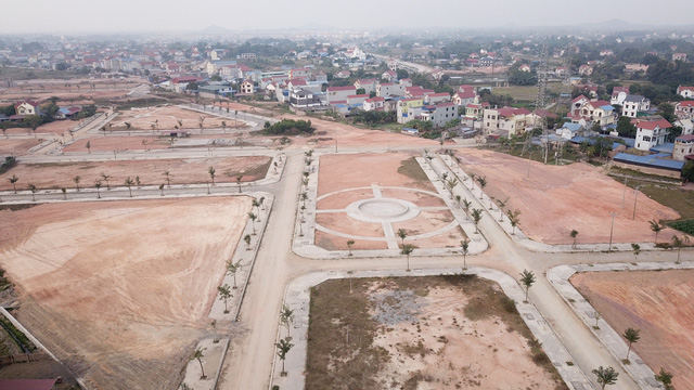 Sau cơn sốt đất điên đảo, bất động sản Bắc Giang vẫn neo giá cao, nhà đầu tư vắng bóng - Ảnh 1.
