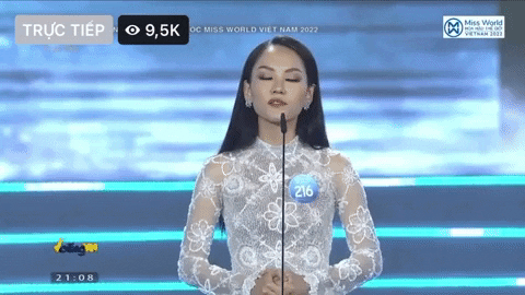 Miss World Vietnam 2022 contestants behaved extremely fluently, shooting English like the wind at the final exam night: It turned out to be a bare-faced goddess who achieved IELTS 8.0 - Photo 1.
