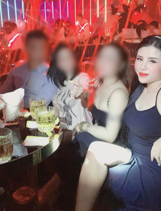 Hot girl nước nho ma túy ở Đà Nẵng: Thường xuyên đăng ảnh hở hang khoe thân, một thánh đạo lý đích thực trên Facebook - Ảnh 11.