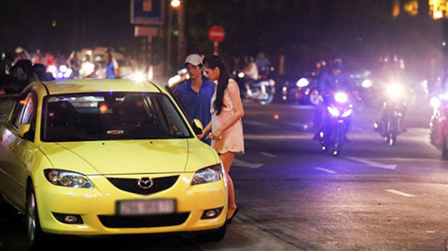  Lần đầu mua ô tô của sao Việt: Người chán cảnh đi taxi, muốn có cái che mưa che nắng; người làm việc điên cuồng, tiết kiệm để tậu xe  - Ảnh 5.