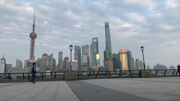 Những hình ảnh tái hiện ác mộng Vũ Hán năm 2020: Thượng Hải phồn hoa biến thành thành phố hoang, toàn bộ cuộc sống như chững lại - Ảnh 8.