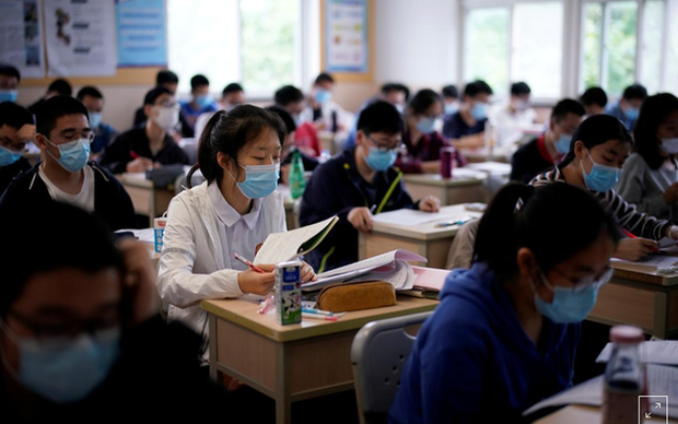 4 SCIENTIFICATIONS that sound HUGE but hard to find a job after graduating from school: Students must consider carefully before applying - Photo 1. 4 SCIENTIFICATIONS that sound HUGE but hard to find a job after graduating from school: Students must consider carefully before applying - Photo 1.