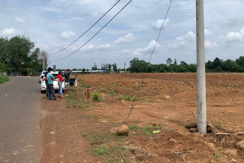 Chiêu trò “quảng cáo BĐS một nơi, dắt khách một nẻo” lại rộ lên sau thời gian tưởng bị lãng quên - Ảnh 1.