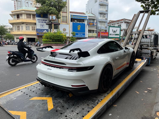 The quartet of Porsche 911s purchased by Mr. Dang Le Nguyen Vu at the beginning of the year: All are new generation cars, with a unique one in Vietnam - Photo 1. The quartet of Porsche 911s purchased by Mr. Dang Le Nguyen Vu at the beginning of the year: All are new generation cars, with a unique one in Vietnam - Photo 1.
