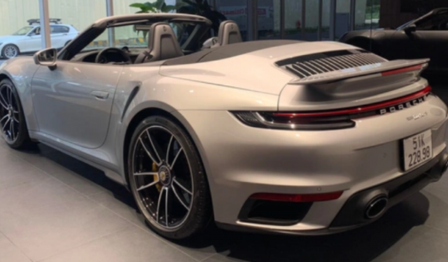 The Porsche 911 quartet was purchased by Mr. Dang Le Nguyen Vu at the beginning of the year: All are new generation cars, with a unique one in Vietnam - Photo 8. The Porsche 911 quartet was purchased by Mr. Dang Le Nguyen Vu at the beginning of the year: All are new generation cars, with a unique one in Vietnam - Photo 8.