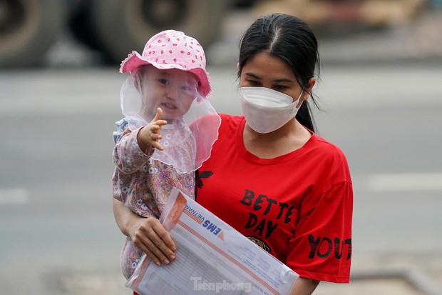 Đi làm thủ tục rút bảo hiểm thất nghiệp từ tờ mờ sáng - Ảnh 12. Đi làm thủ tục rút bảo hiểm thất nghiệp từ tờ mờ sáng - Ảnh 12.