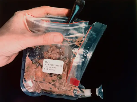 Lương khô và thức ăn của các phi hành gia NASA đã được cải tiến thế nào từ năm 1960 đến nay? - Ảnh 4.