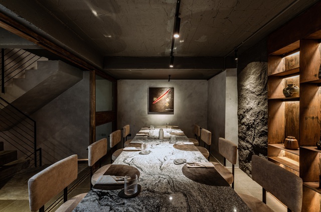 Admire the excellent Vietnamese restaurant that has just won the international architecture award: Refined and rustic space in the heart of Hanoi's old town - Photo 6. Admire the excellent Vietnamese restaurant that has just won the international architecture award: Refined and rustic space in the heart of Hanoi's old town - Photo 6.
